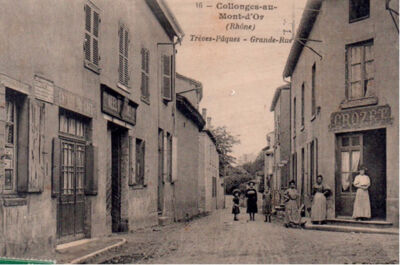 Ancienne carte postale de la Grande rue de Trèves Pâques