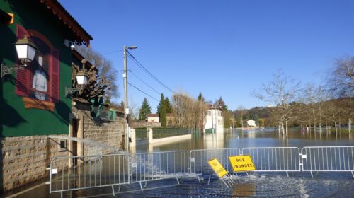 vue sur la rue de la plage, inondée en 2018